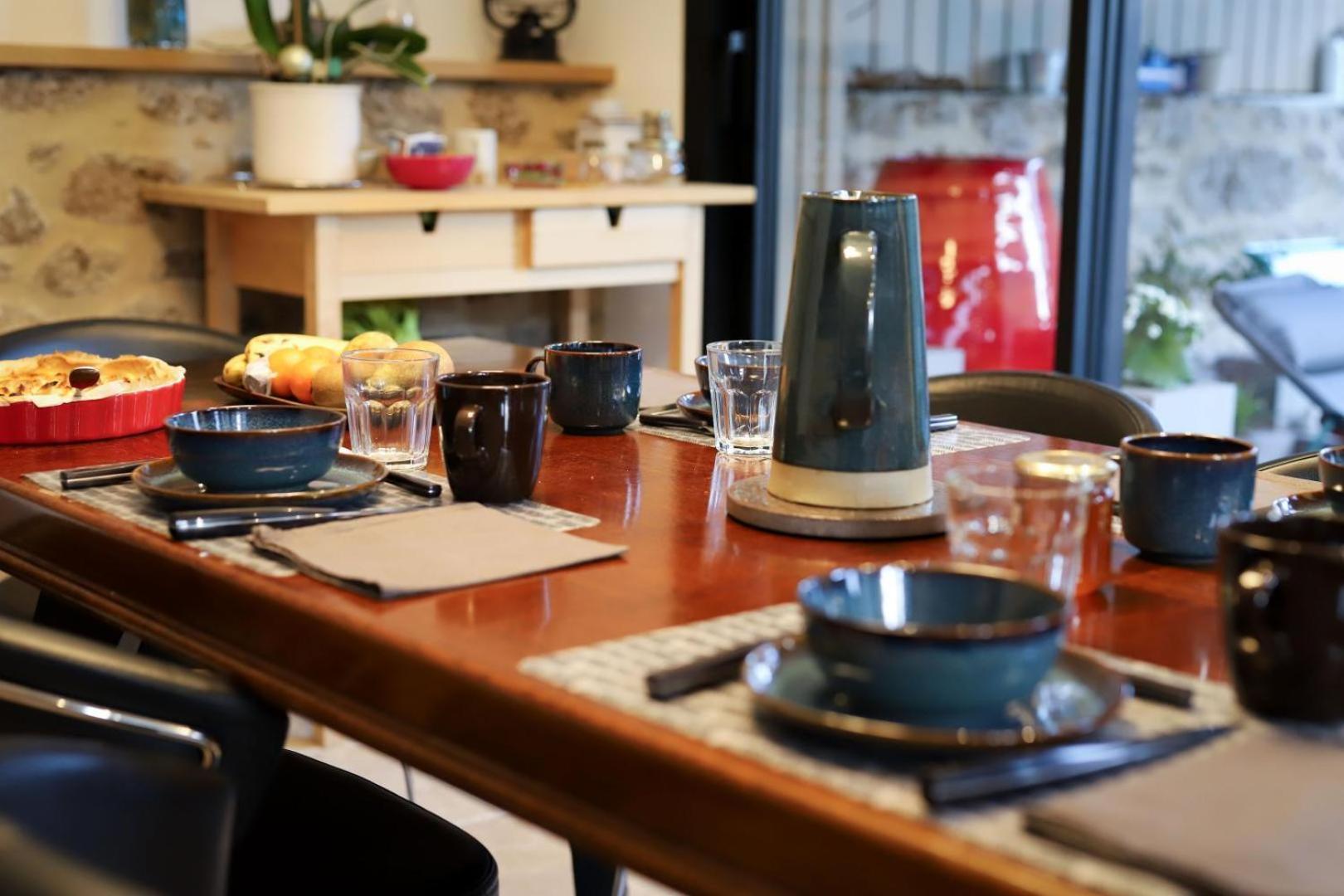 Couette-café Thi Bai
